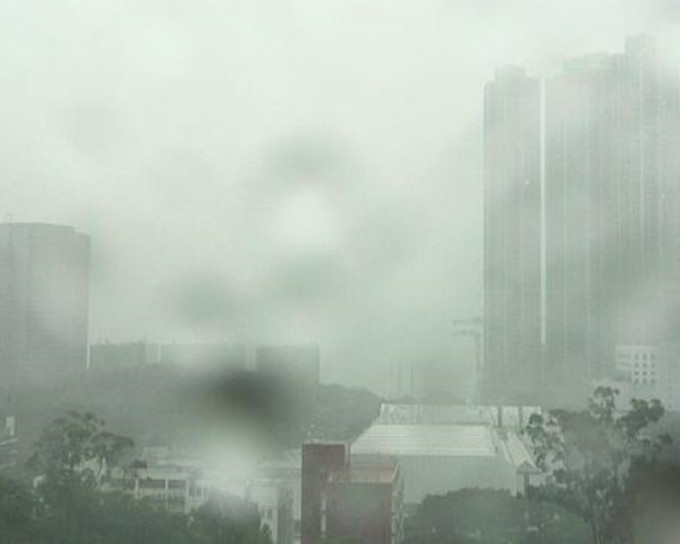 天文台预料香港有零散雷暴。