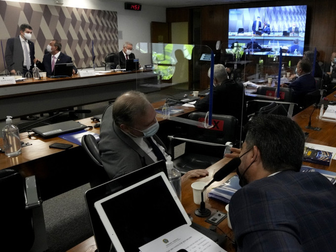 巴西參議院通過建議起訴總統博爾索納羅9項罪名。AP圖