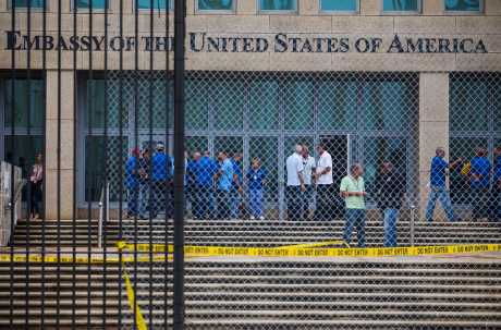 美國正削減駐古巴大使館逾半人員。AP