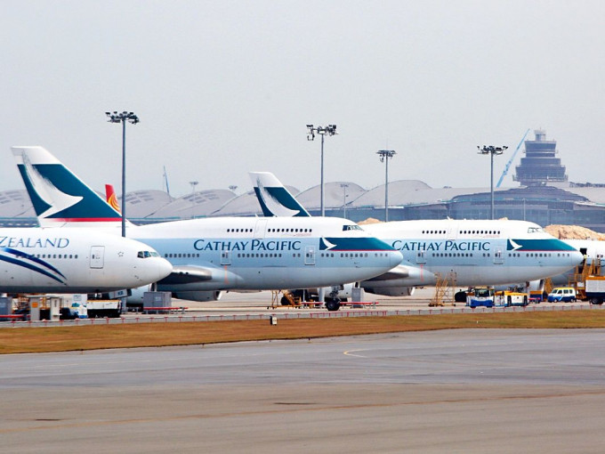 國泰及國泰港龍於3月和4月，會大減航空網絡的其他航班。資料圖片