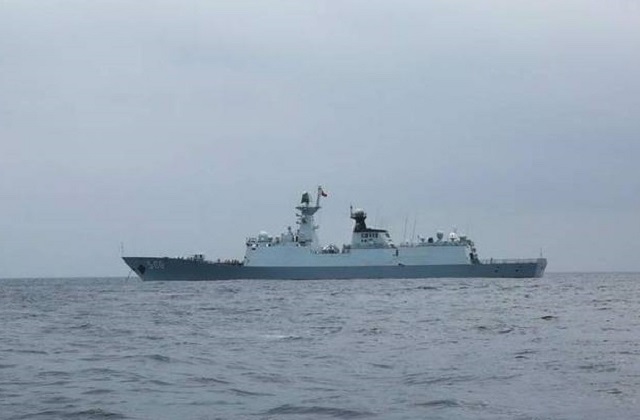 衡阳舰于索马里执行任务