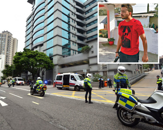 各個路口均有三至四名警員把守，法院對開更有一列警察電單車及警車橫排放置。