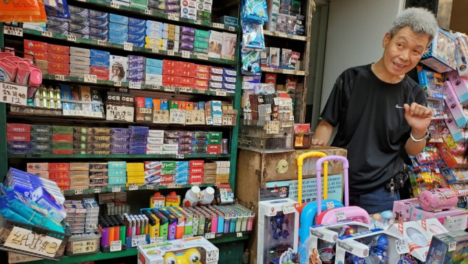 政府公布進一步控煙，香港報販協會憂影響生意。資料圖片