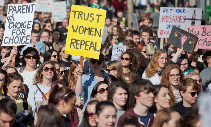 這是愛爾蘭35年來首度讓選民徹底檢視全球最嚴格墮胎法的機會。
