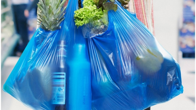 膠袋徵費明日加至1元，並取消冷凍食品膠袋豁免。