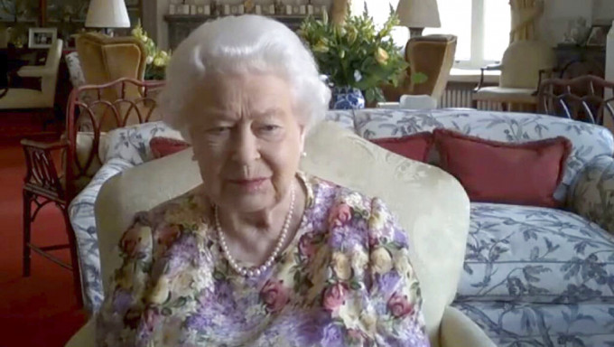 英女皇玩Zoom。AP