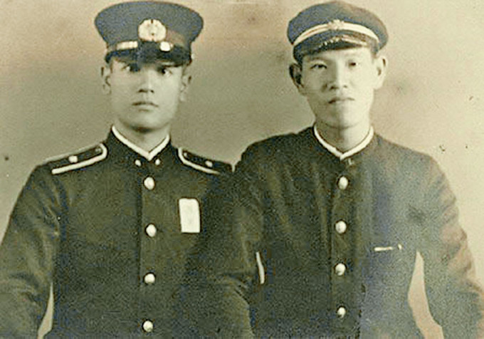 李登輝（右）與哥哥李登欽（左）二戰期間為日本作戰。