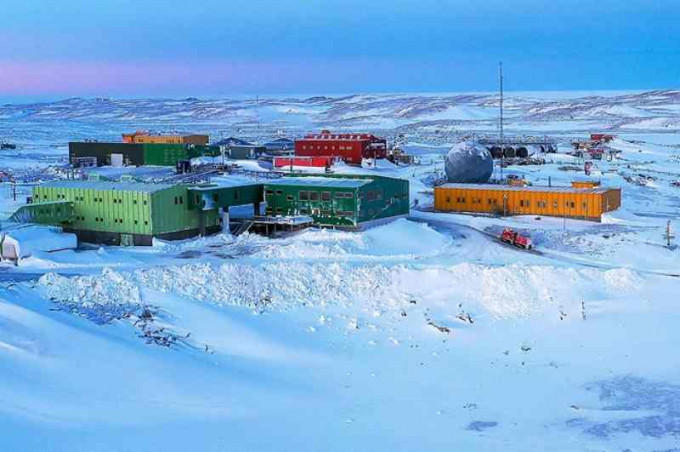 南極大陸東部內陸的戴維斯研究站。網圖