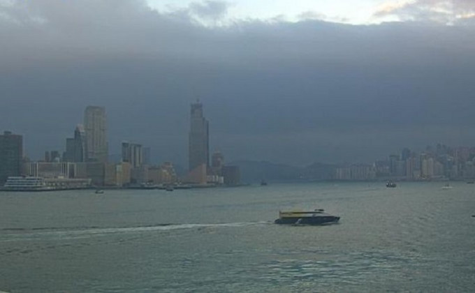 本港地区今日天气预测，天气较凉。
