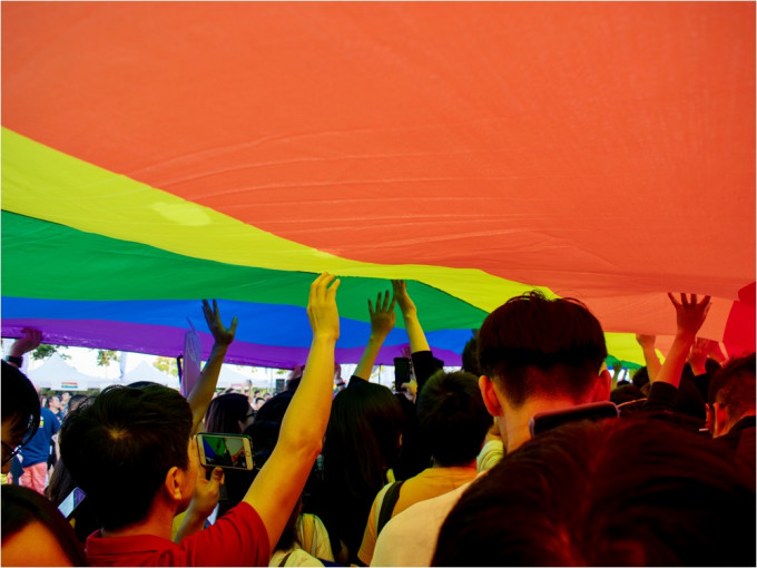 台湾立法院三读通过，调戏同性者亦会被罚款。示意图