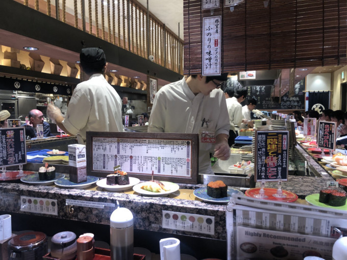 日本近日接连有寿司店爆发涉及诺如病毒的食物中毒事件。