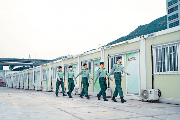 中央援建的青衣方舱经改装后，将提供予青年制服团体作训练用地。