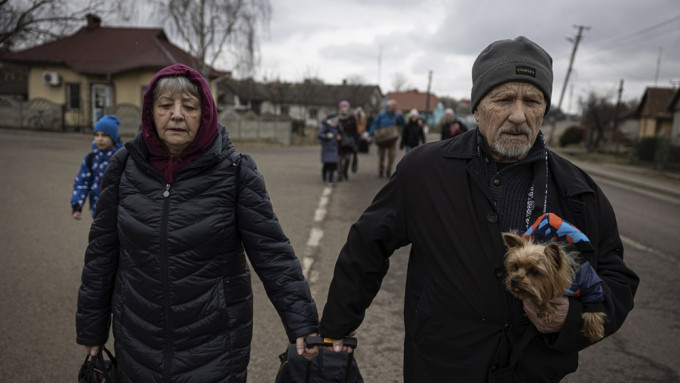 聯合國難民署指出，現已有超過350萬人逃離了烏克蘭。美聯社資料圖片