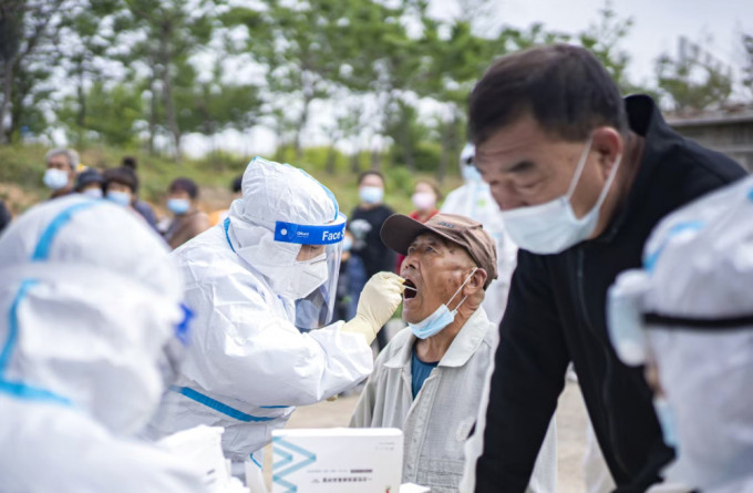 内地增22宗新型肺炎确诊，4宗来自辽宁本土。（新华社图片）