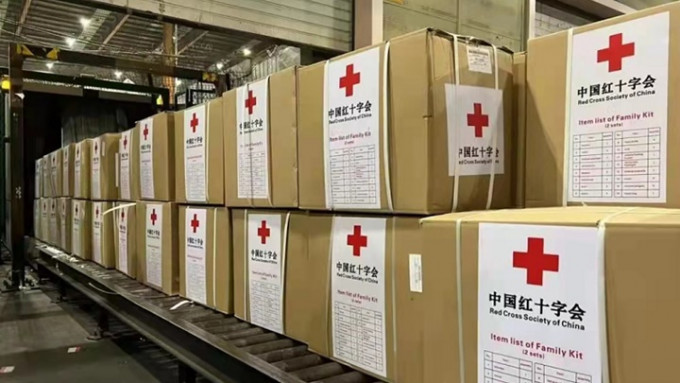 中国红十字会向乌克兰送出的人道物资今天自北京赴运。网上图片
