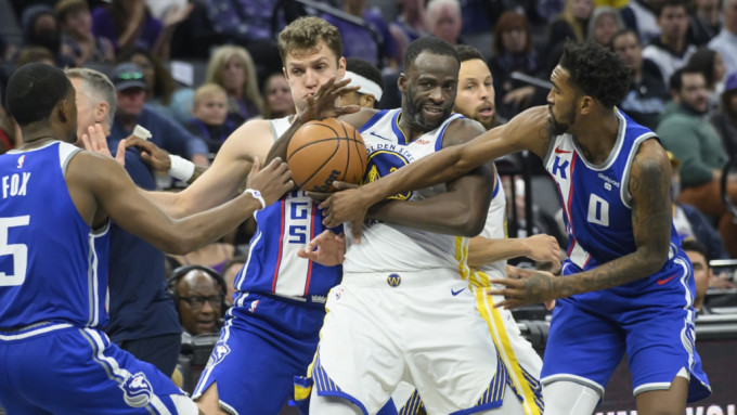 NBA今年有新猷，举办一个季中锦标赛，不过严格说只是依附于正常每季82场常规赛事来进行，以特选的对战成绩决定淘汰。AP