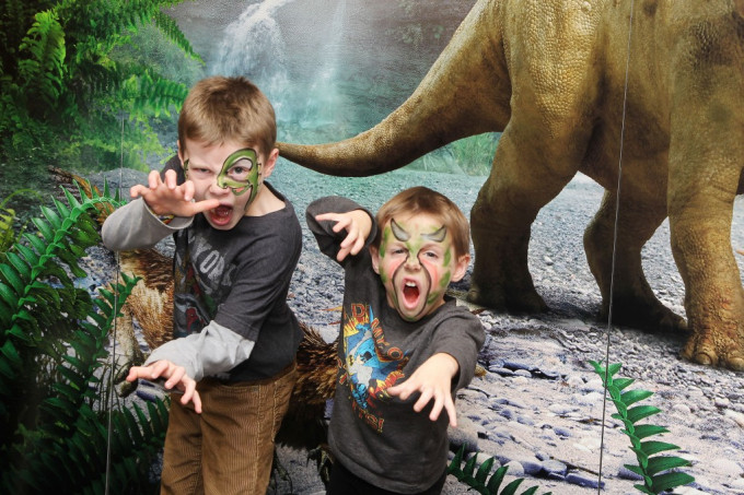 美國研究發現，兒童的智力水平與喜歡恐龍的程度有關。   網上圖片