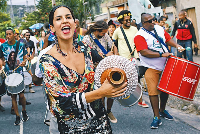 巴西里约热内卢周日举行街头派对。