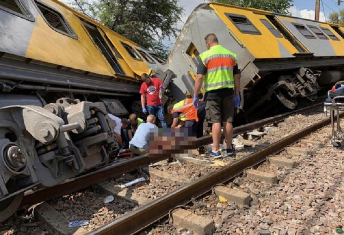南非火車事故。網上圖片