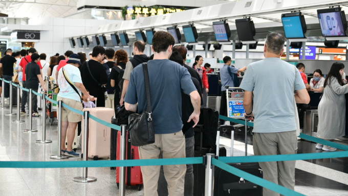内地、东南亚及日本访客续增 香港国际机场上月客运量达407万人次