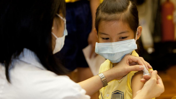 政府开展流感疫苗接种外展计划。 资料图片