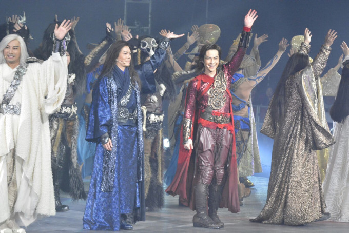 两位主角郑嘉颖与谢天华演出不时引起观众尖叫。