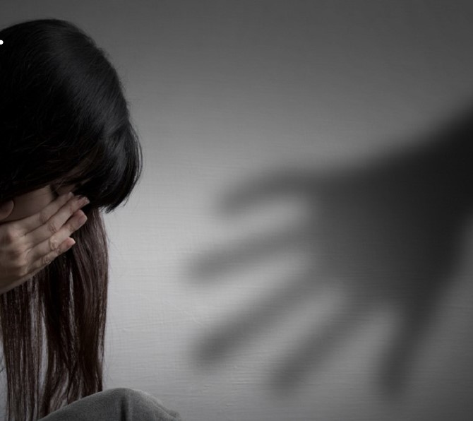女網民揭自幼遭父親性侵。FB圖