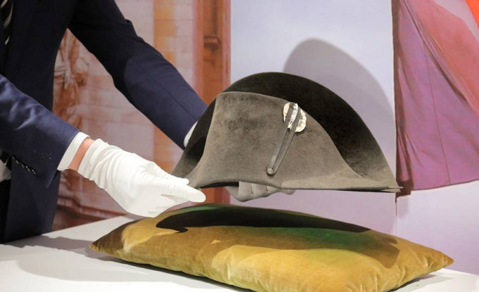 拿破侖雙角帽以1,100萬元成交	。路透社圖片