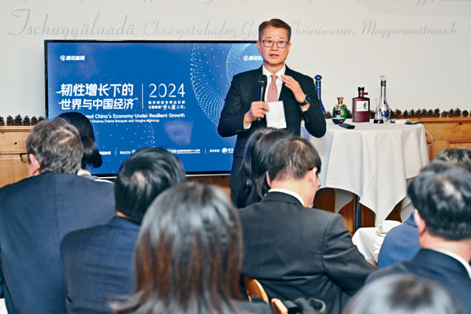 陳茂波昨繼續在瑞士達沃斯的訪問行程，與多個地區政商界領袖會面。