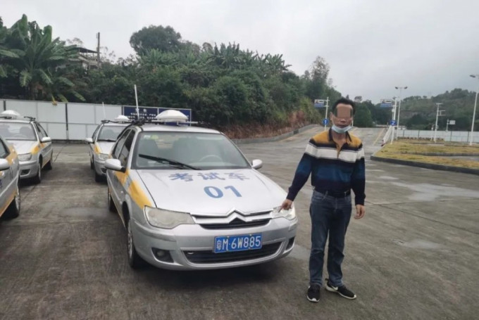 廣東男子代雙胞胎弟弟考駕駛執照被人臉識別系統揭穿。網上圖片
