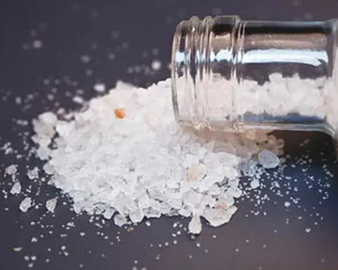 俗稱「喪屍浴鹽」甲卡西酮的毒品。