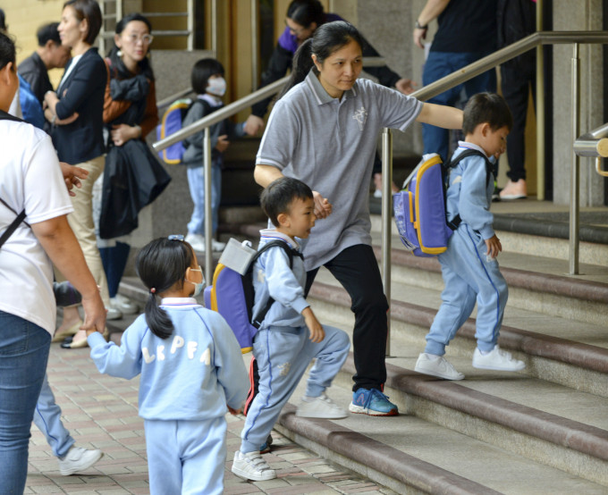 幼儿中心因新冠状病毒病疫情而暂停服务。资料图片