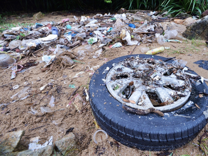 环保组织环保协进会认为，海岸垃圾问题近10年都未有改善。资料图片