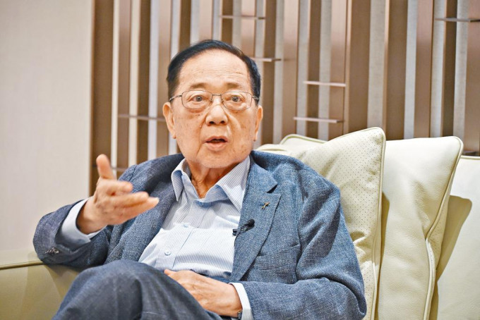 梁志堅說,經歷種種變遷,香港一直迎難而上,超越世界上其他繁華城市。