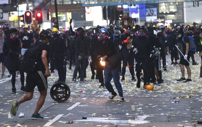 加拿大传媒报道，有香港示威者在加国受骚扰 。资料图片