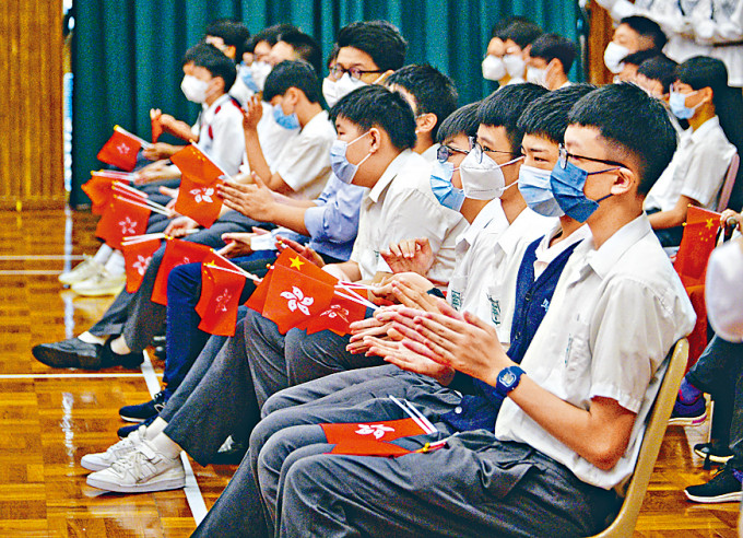 教育局為慶祝建國75周年，將以香港參與改革開放為主題，舉辦學界口述歷史比賽。
