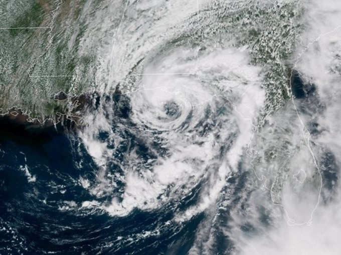 衛星圖片顯示熱帶風暴阿伯托（Alberto）在美國佛羅里達州拉古納海灘（Laguna）附近登陸。（網圖）