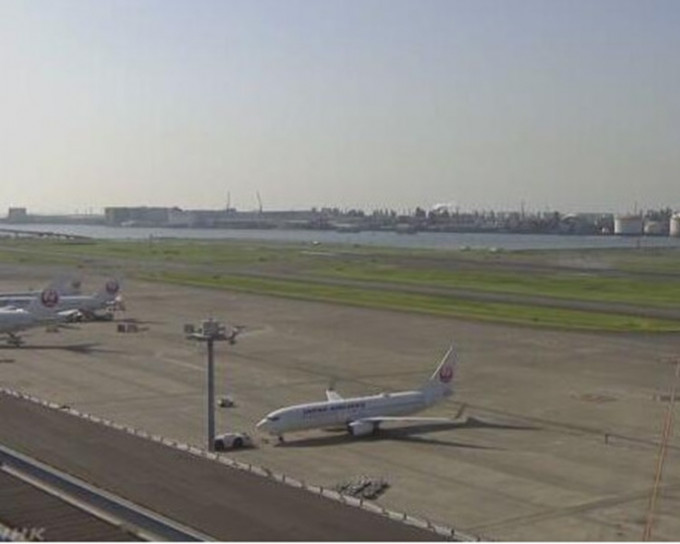 羽田機場今早兩度被迫封閉。