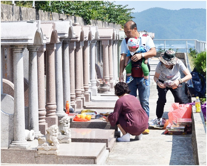 消费者应细心考虑殡仪服务采用的宗教仪式。资料图片