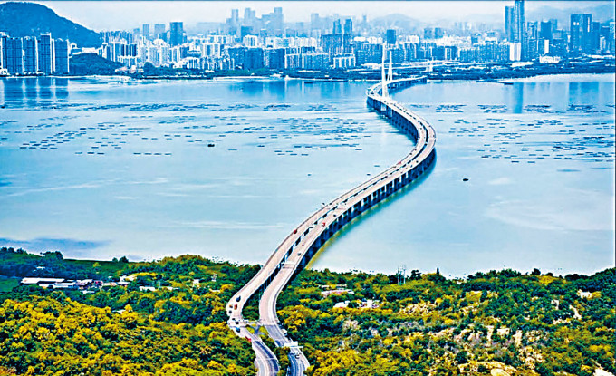 洪水桥一带计画兴建新铁路，连接深圳前海。