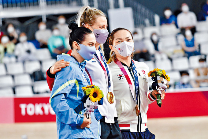 李慧诗（右）是首位取得两届奥运奖牌的港将。
