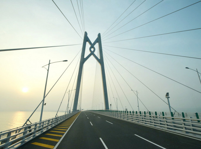 邱腾华指「香港单车节」将以港珠澳大桥香港段为活动路线。资料图片
