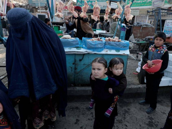 阿富汗物價高漲，國民苦不堪言。路透社圖片