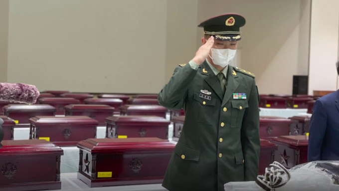第九批韓戰陣亡中國人民志願軍烈士遺骸裝殮儀式今早在南韓仁川舉行。