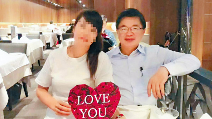 李孟谚与其婚外情对象的亲密照被曝光。