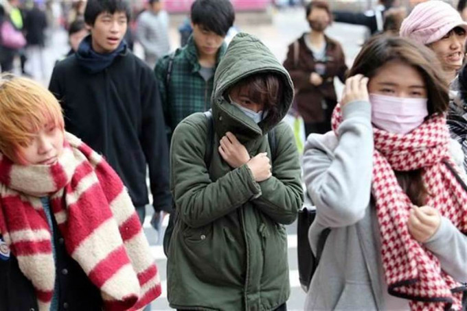 台北氣溫驟降近兩日多人送院。