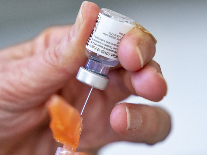 輝瑞向加拿大當局申請，為小童接種新冠疫苗。AP資料圖片