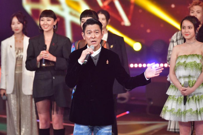 有天王刘德华助阵的金曲颁奖典礼，跨平台直播最高收视19.1点。