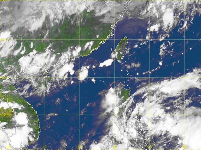 天文台料位於菲律賓的廣闊低壓區會在本週中期進入南海並逐漸發展。天文台