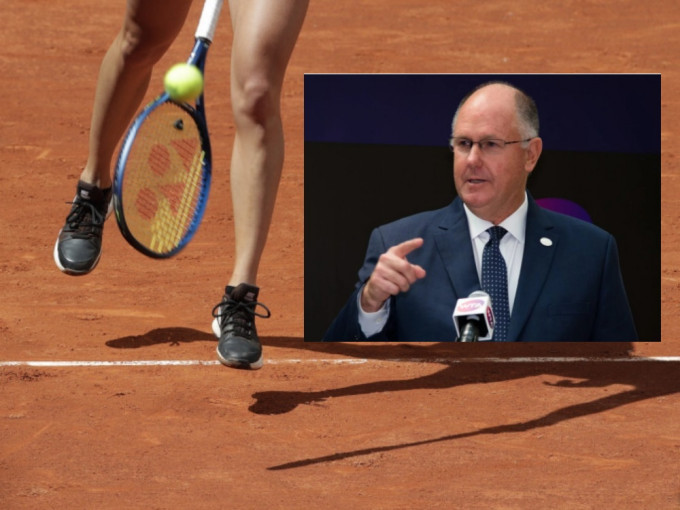 西蒙(小图)表示WTA暂停在中国办赛事。